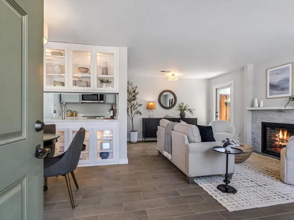 366 Piper Street, Healdsburg, CA 95448