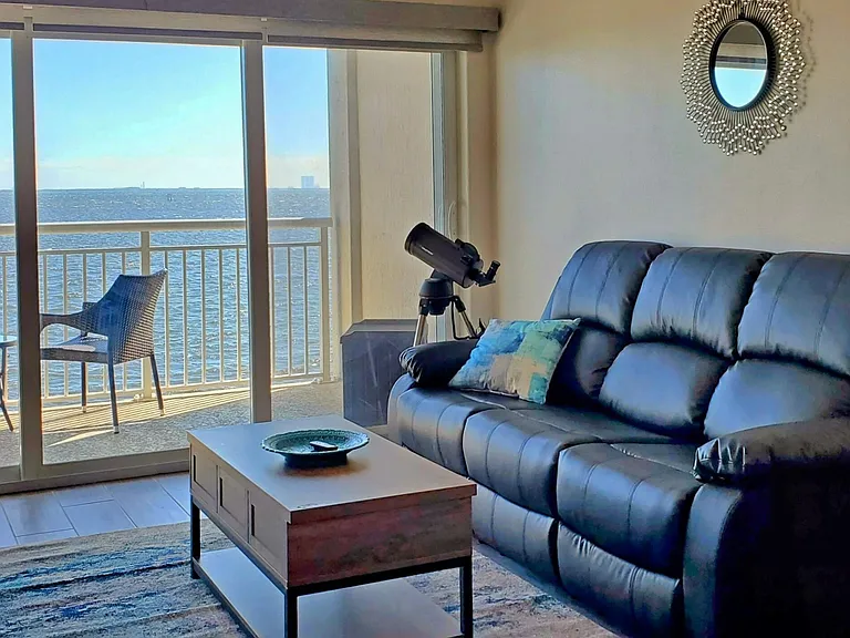 1805 Riverside Dr #205 — Photo 11