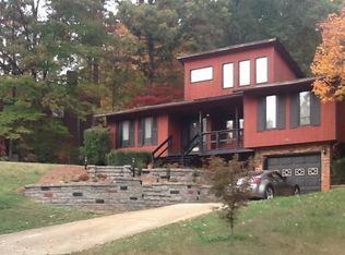404 Leawood Dr, Greensboro, NC 27410