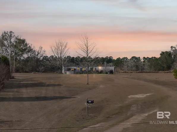 27705 Oakberry Ct, Robertsdale, AL 36567