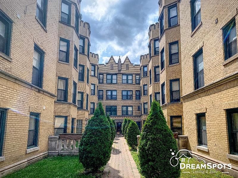 1st image of 6610 S Kenwood Ave #3