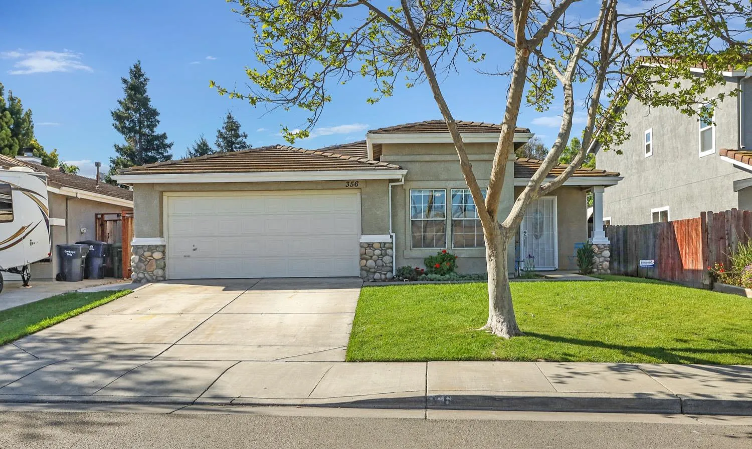 356 Darlene Ln photo 1