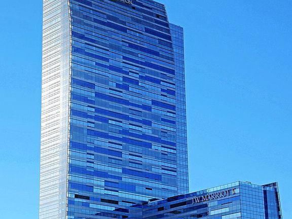 2nd image of 900 W Olympic Blvd Floor 51E-51