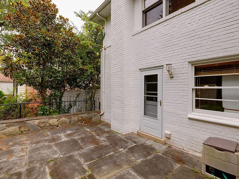9420 Holland Ave — Photo 52