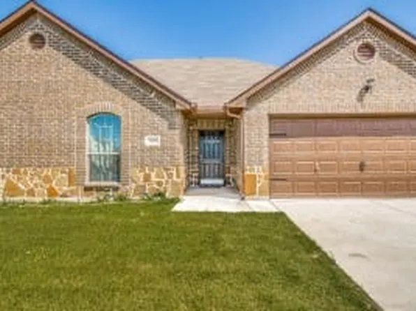 519 Long Prairie Dr, Royse City, TX 75189