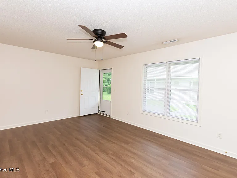 241A Lakewood Dr #A — Photo 9