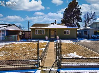 1901 Manitoba Dr, Colorado Springs, CO 80910