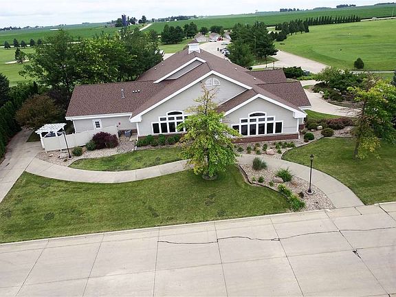 5th image of 155 Fairway Dr