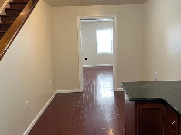 932 South St, Philadelphia, PA 19147