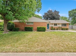 7062 Bascombe Dr, Dayton, OH 45424