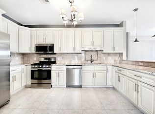 13 Sherman Pl APT 302, Jersey City, NJ 07307