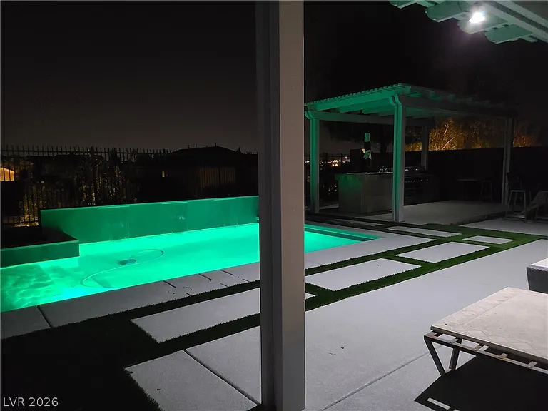 11386 Villa Bellagio Dr — Photo 25