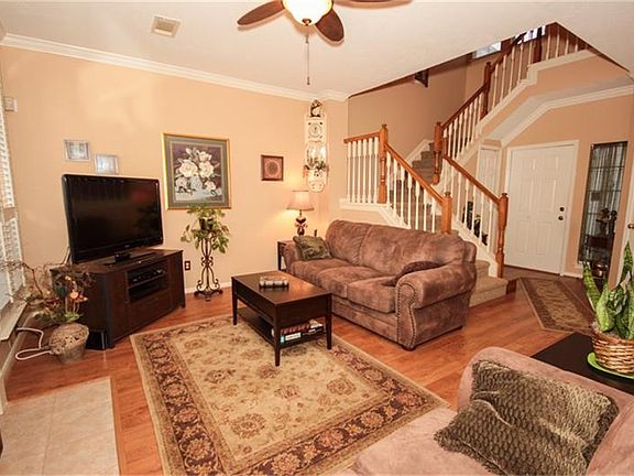 4th image of 91 S Spiral Vine Cir