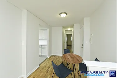 Rented by Moda Realty