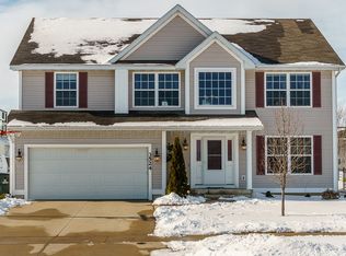 3524 Water Point Rd SW, Cedar Rapids, IA 52404