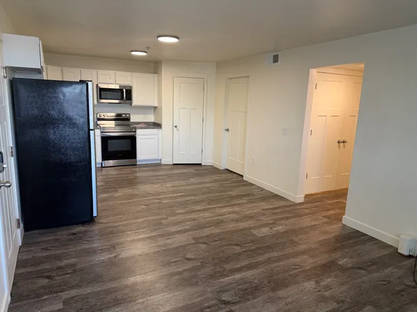 1481 S Spring Creek Dr APT 202, Provo, UT 84604