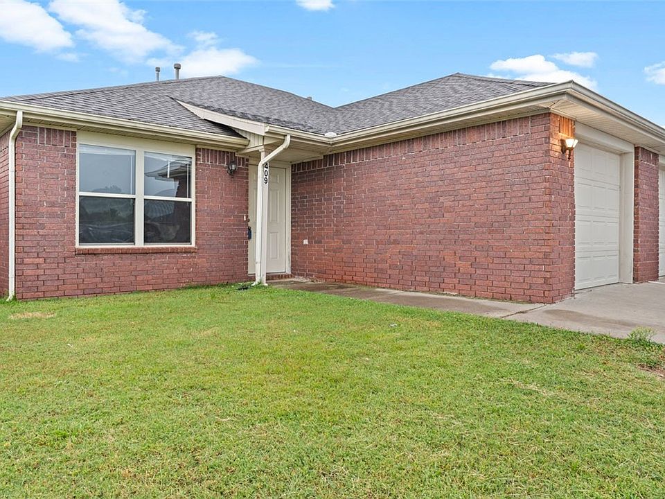 1st image of 409-411 Marietta Ct