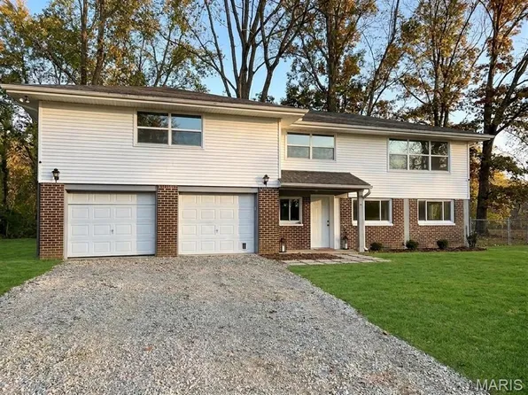 7942 Riverview Dr, Dittmer, MO 63023
