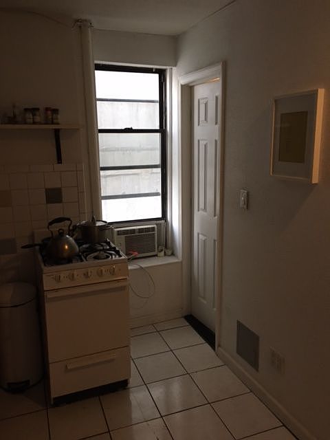 2nd image of 42 Kenmare St APT 20