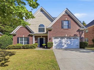 910 Park Knoll Ct, Lawrenceville, GA 30043