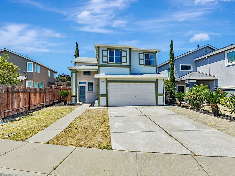 4405 Fall Ln — Photo 1
