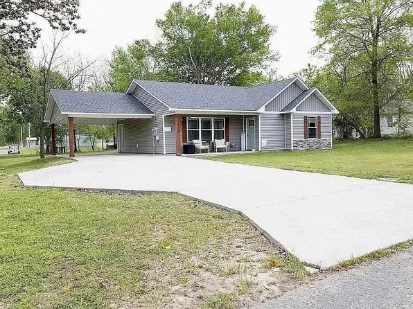 156 Tennessee St, Mc Kenzie, TN 38201