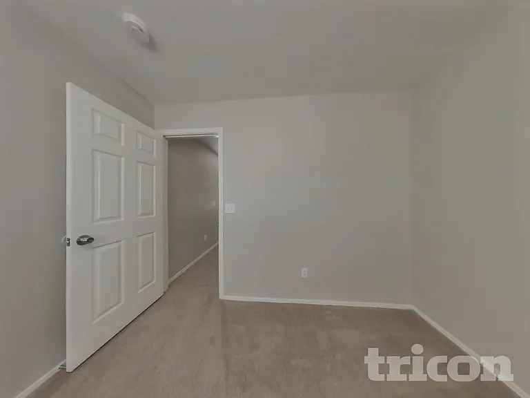2283 E Palm Beach Dr — Photo 11