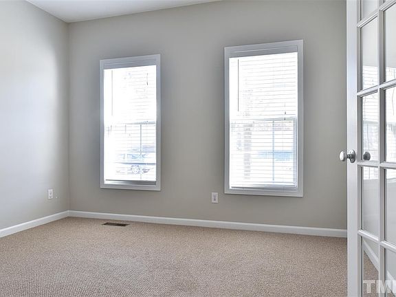 5th image of 4710 Carmen Ln