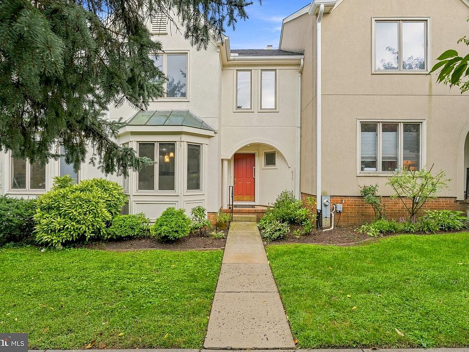 1st image of 617 Stoney Spring Dr