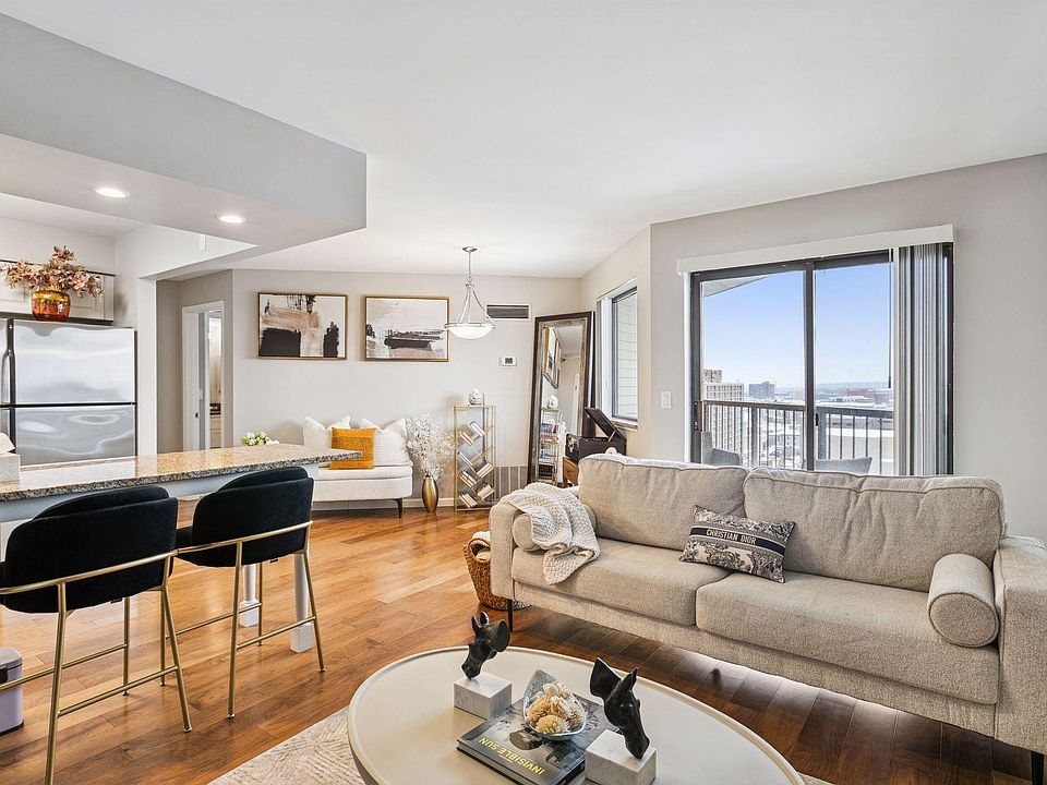 1st image of 78 10th St E Unit 1710