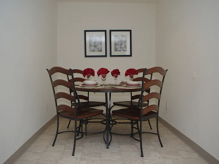 Pine Meadows Apartments — Photo 5