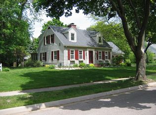 418 Clarendon Rd, East Lansing, MI 48823