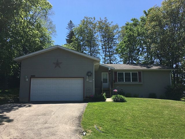1st image of W1385 Oakwood Dr