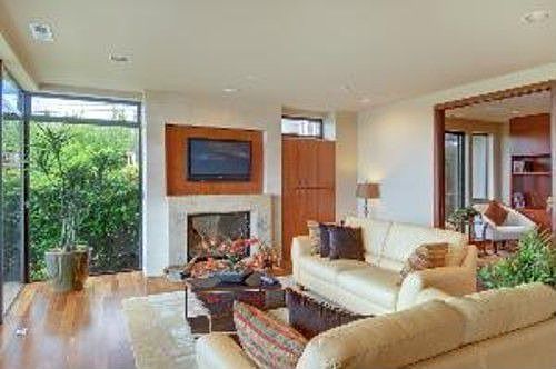 2nd image of 6320 Lakeview Dr APT 201