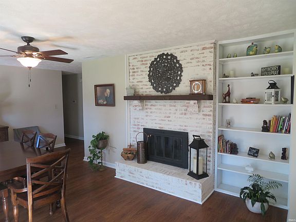 4th image of 3213 Aspen Dr
