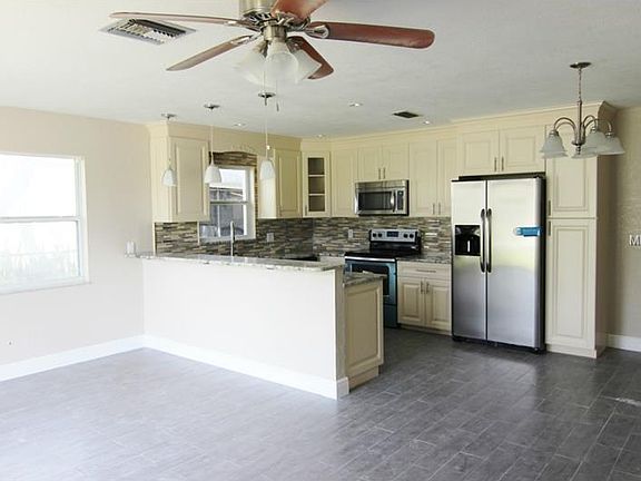 3rd image of 3927 12th Ave N