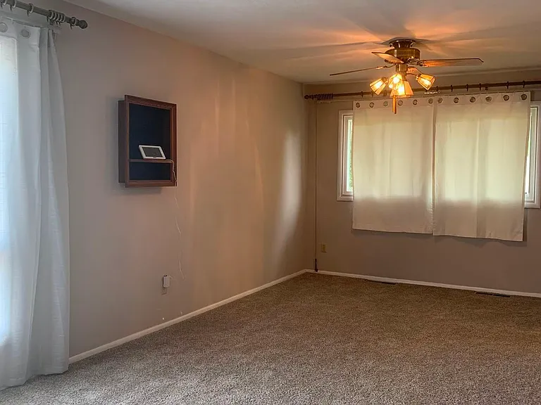 480 Haverhill Cir — Photo 9