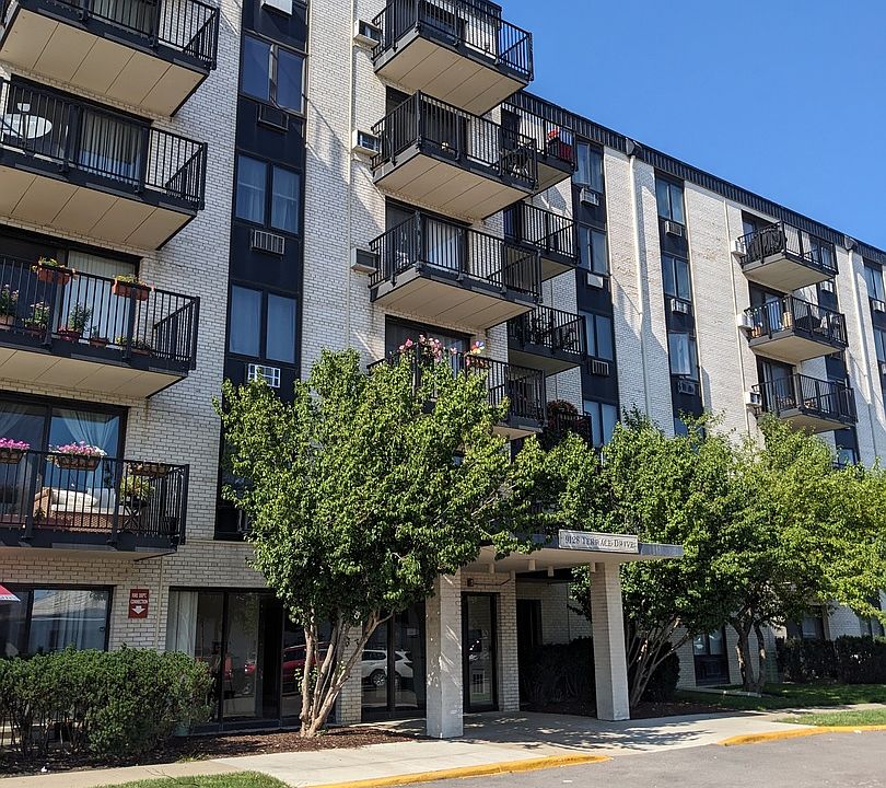 1st image of 9128 W Terrace Dr APT 5N