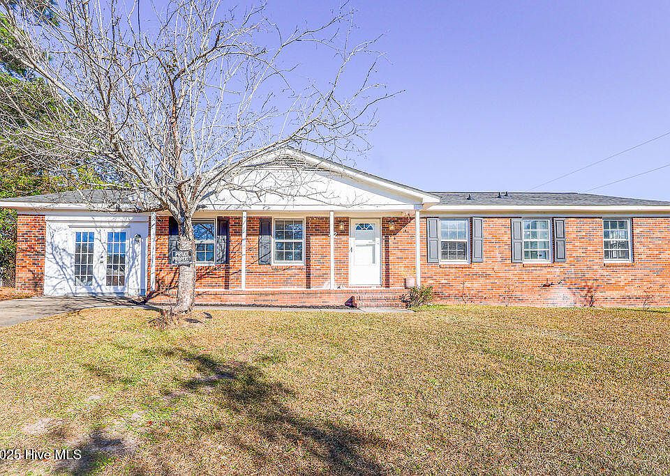 1st image of 42 Heritage Drive