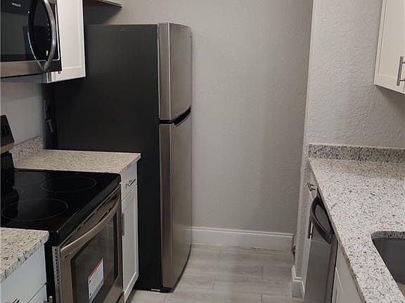 4th image of 194 Santa Clara Dr APT 16