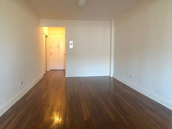 4th image of 8410 Main St APT 742