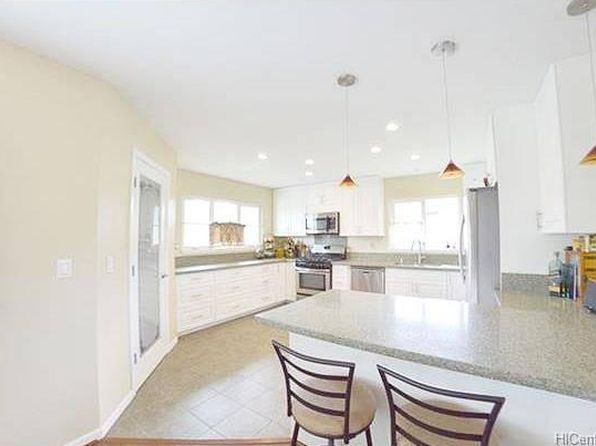 3227 Paliuli St #2