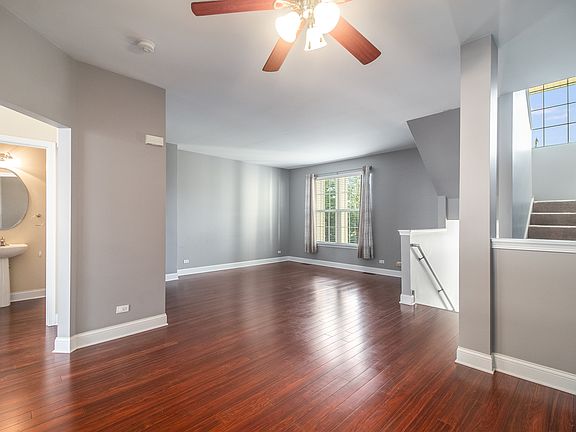 5th image of 805 Summit Creek Dr