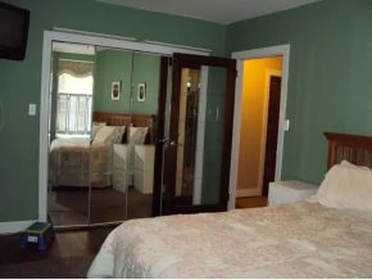 Sold by Doreen Greenwood Inc. | media 9