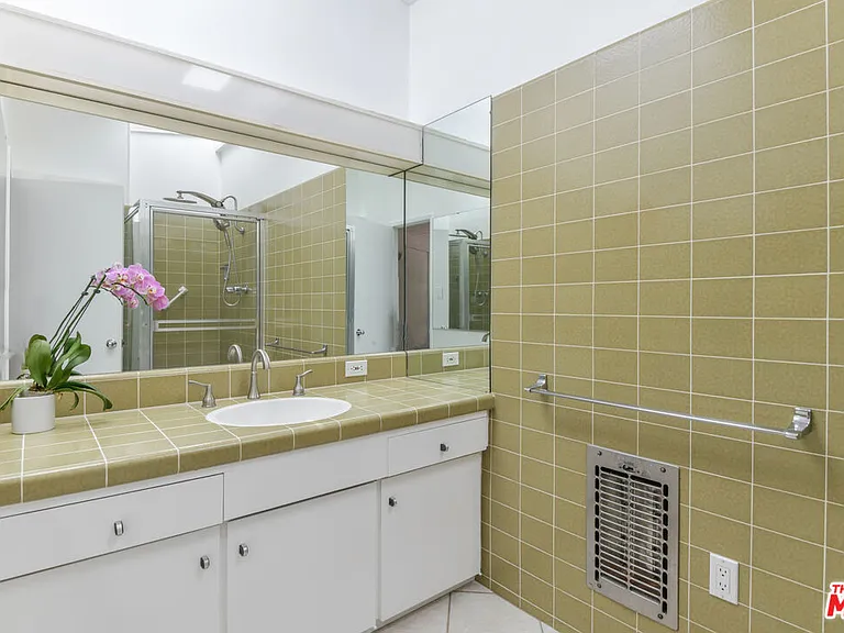 738 Hanley Ave — Photo 36
