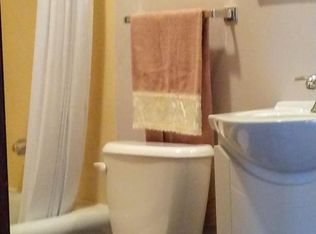 1808 27th St APT 1, Rock Island, IL