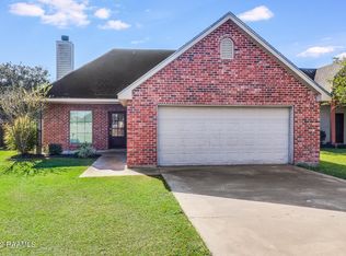 105 Legend Creek Dr, Youngsville, LA 70592