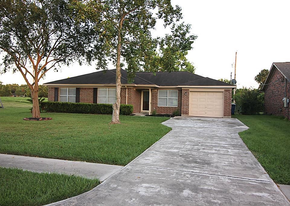 1st image of 1078 Ben Dr