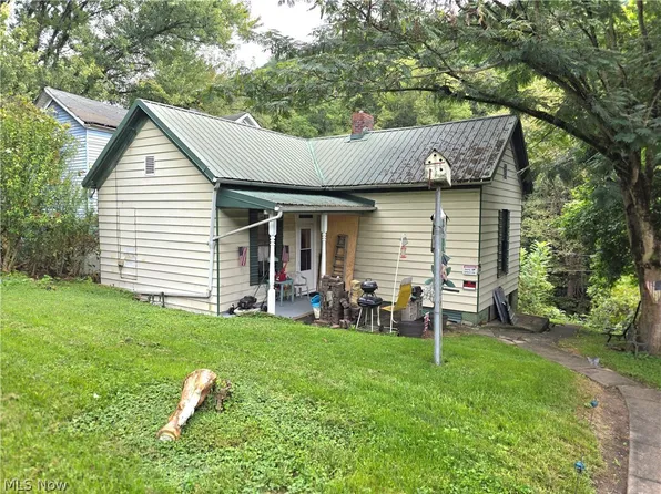 65 Cadiz Pike Rd, Bridgeport, OH 43912