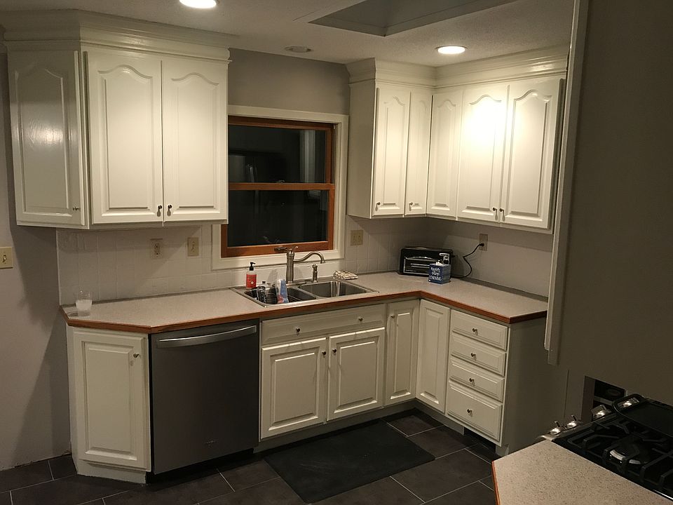 2nd image of 10034 Irwin Cir